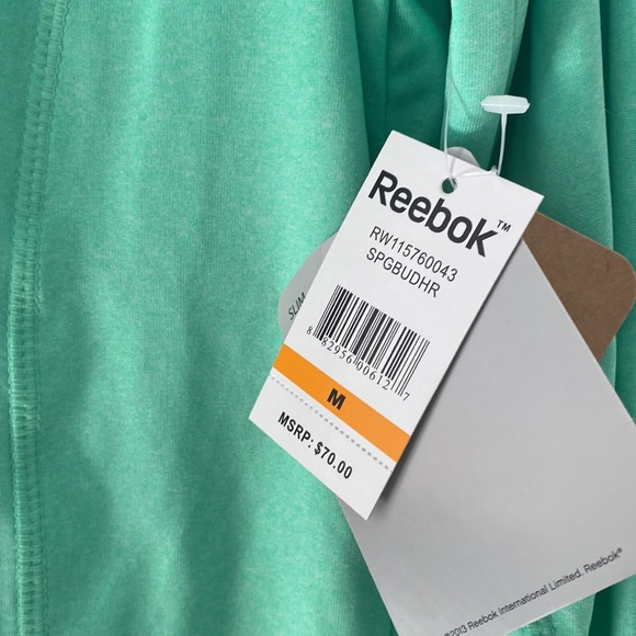 New long sleeve shirt w/half zipper-smoke free home - Picture 2 of 4